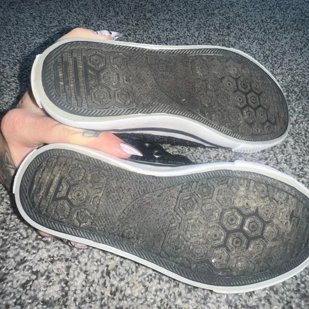 Joe boxer high top tennis shoes